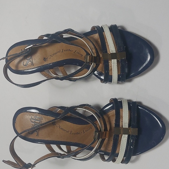 Sofft Woman's Posh Sandals Size 6 Navy Blue and White. - Picture 13 of 14